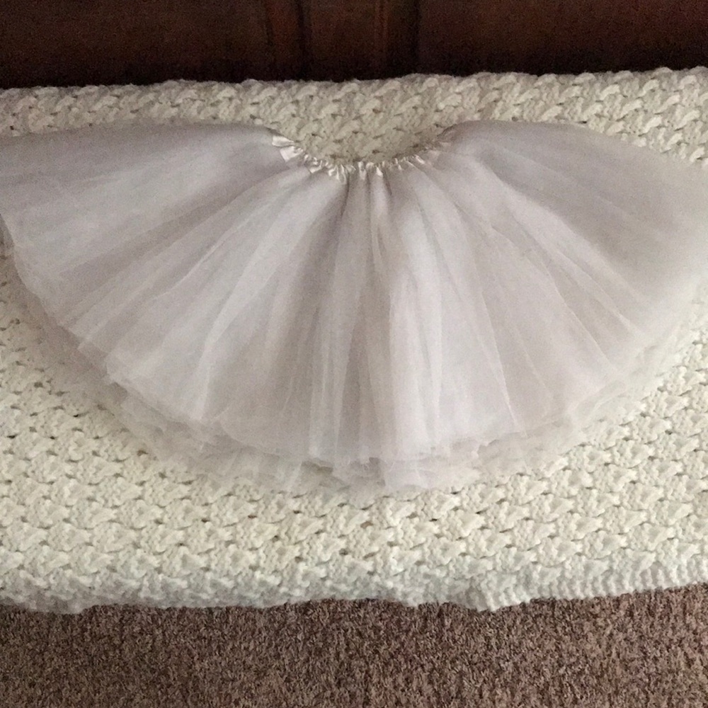 Girls White TuTu - Picture 3 of 6